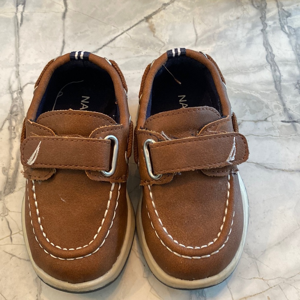 Brown pleather nautical boat shoe
